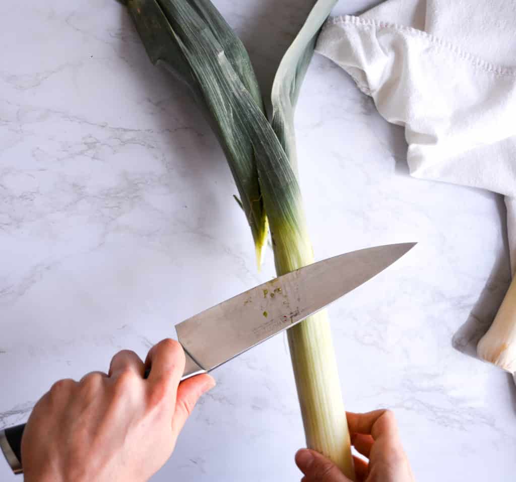 trimming leeks with a chefs knife