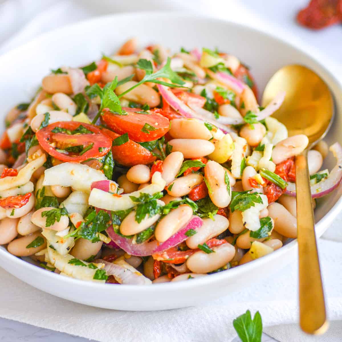 Tuscan Cannellini Bean Salad-Easy Vegan Recipes-Earthly Provisions