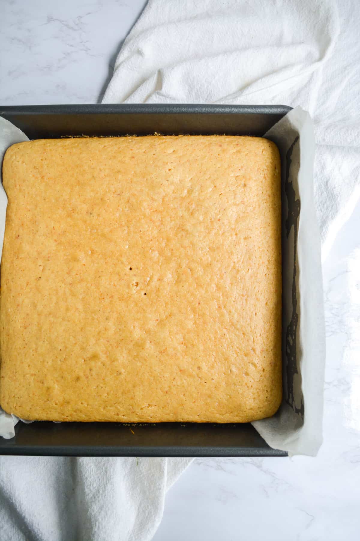 Cake in a square pan