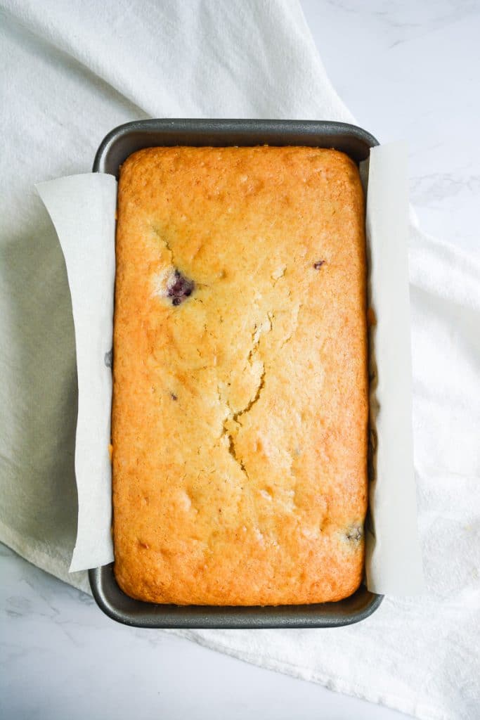 Blackberry loaf in a pan