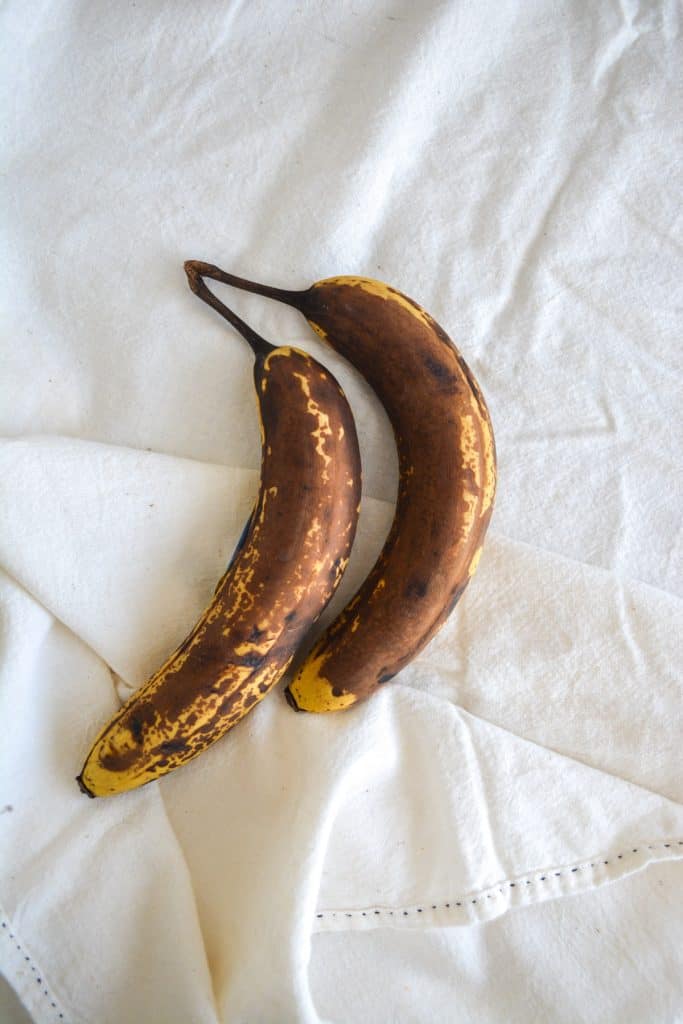 Bananas on a white cloth