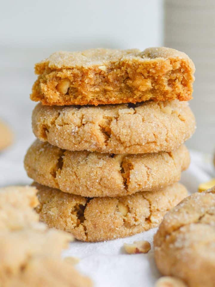 Chocolate Chip Cookies with Coconut Oil (8 ingredients and no chilling
