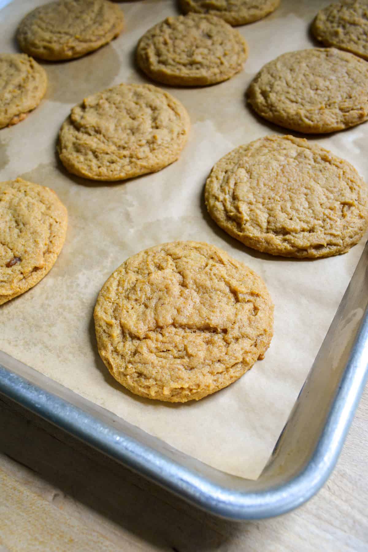 Baked cookies on a baking sheet.
