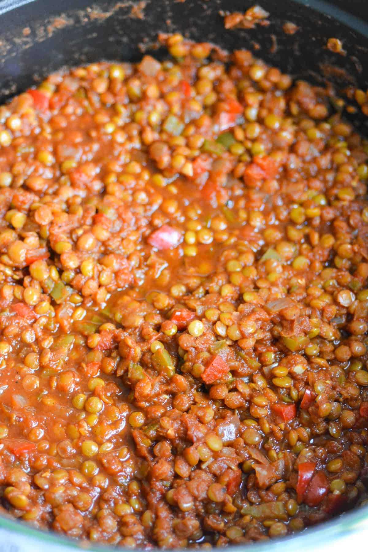 Finished chili in a large Dutch oven.